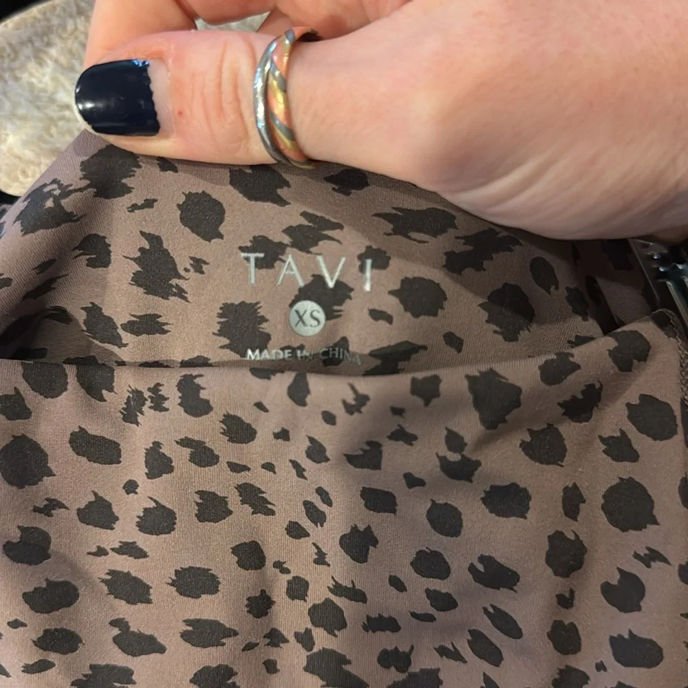 Tavi Workout Set - Picture 6 of 6